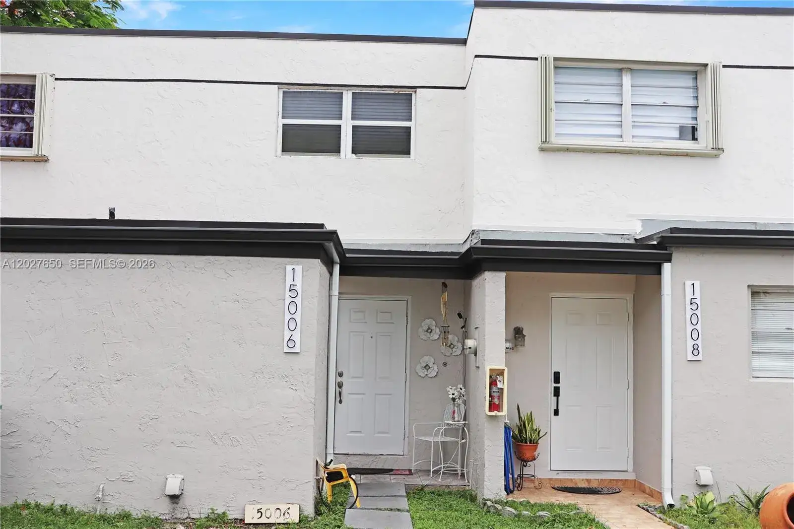 2 bedroom 1 bath Residential Lease for rent at 15006 SW 80th Ter # 913, Miami FL 33193