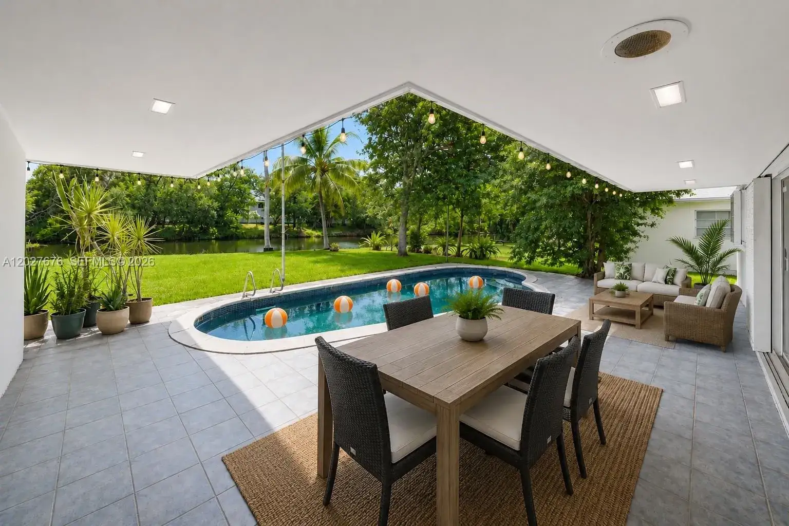 3 bedroom 2 bath Residential for sale at 14001 S Biscayne River Dr, Miami FL 33161
