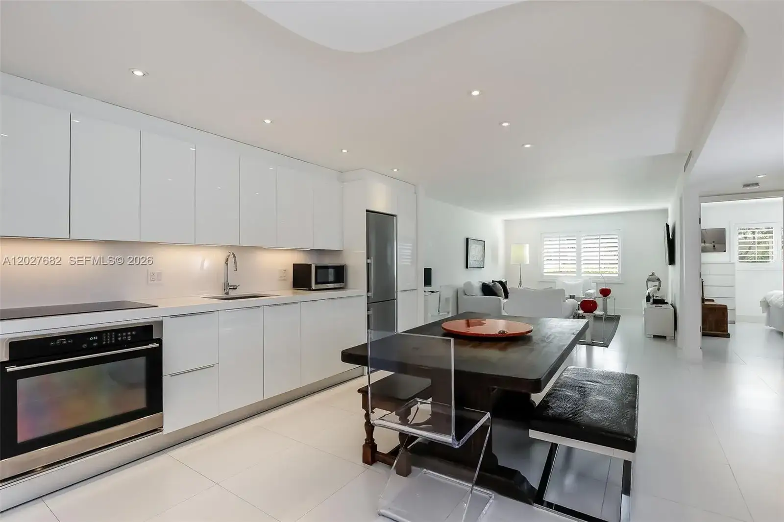 2 bedroom 2 bath Residential Lease for rent at 200 Galen Dr # 104, Key Biscayne FL 33149