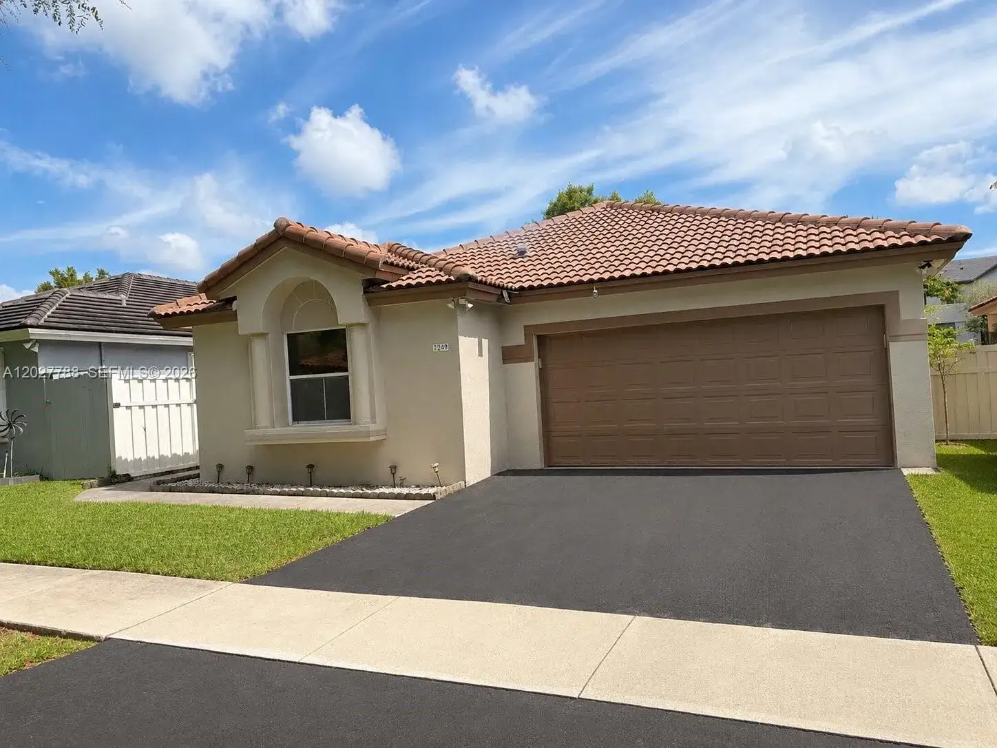 3 bedroom 2 bath Residential Lease for rent at 7249 NW 1 MANOR, Plantation FL 33324