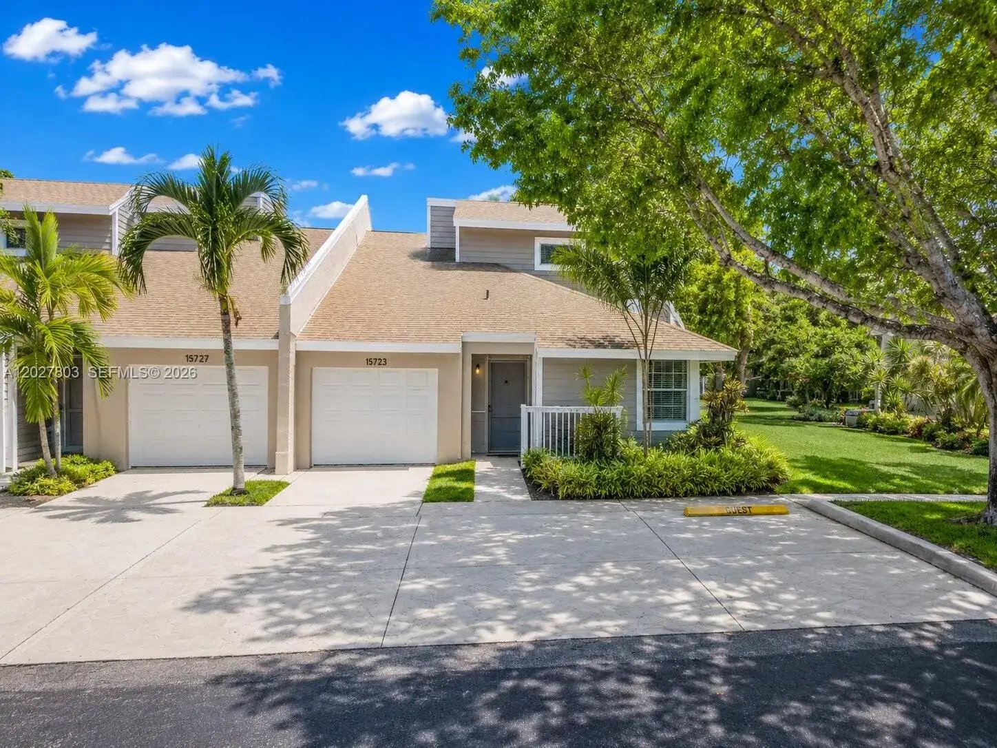 3 bedroom 2 bath Residential for sale at 15723 Woodgate Pl, Sunrise FL 33326