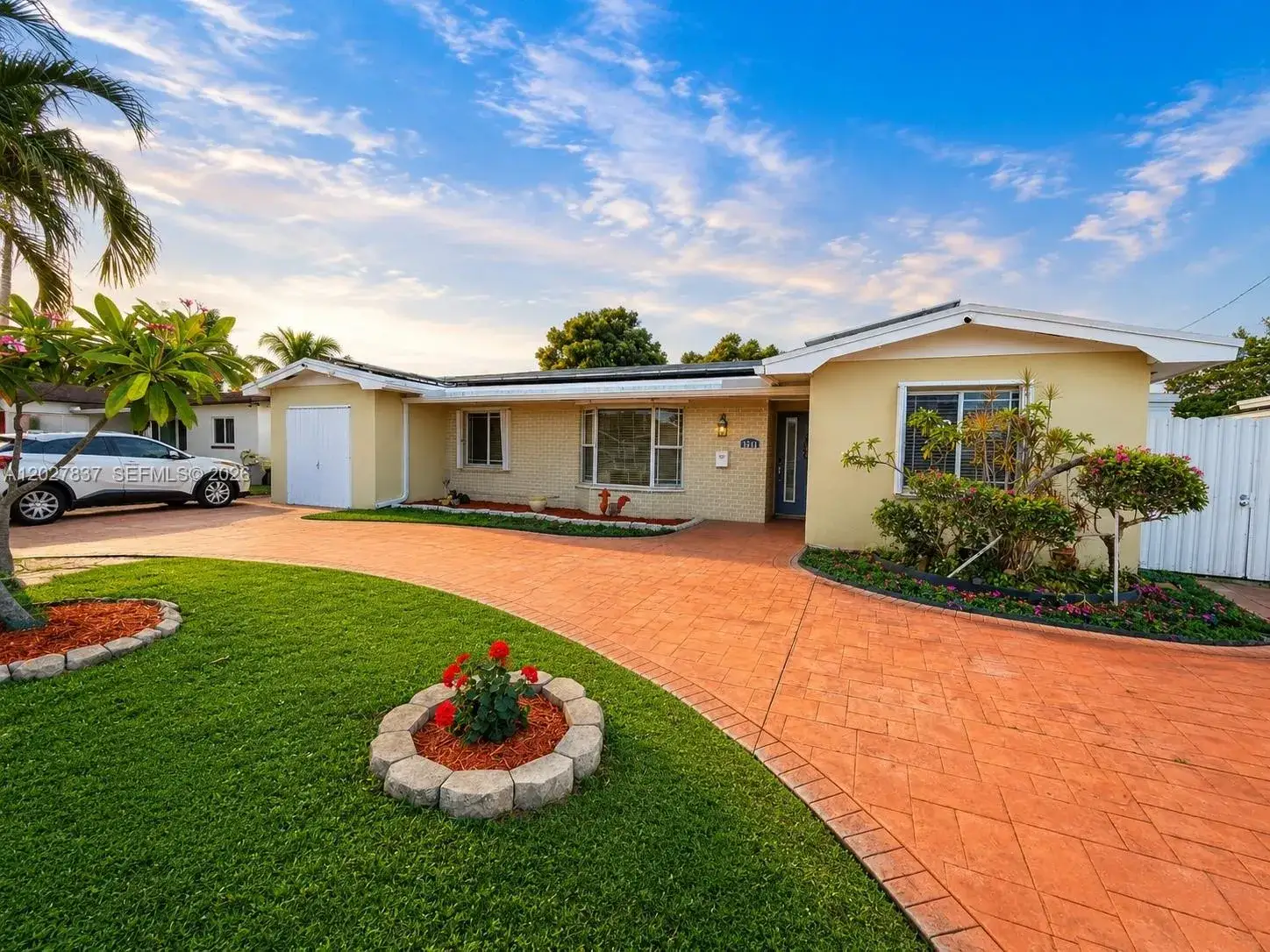 3 bedroom 2 bath Residential Lease for rent at 7513 Grant Ct, Hollywood FL 33024
