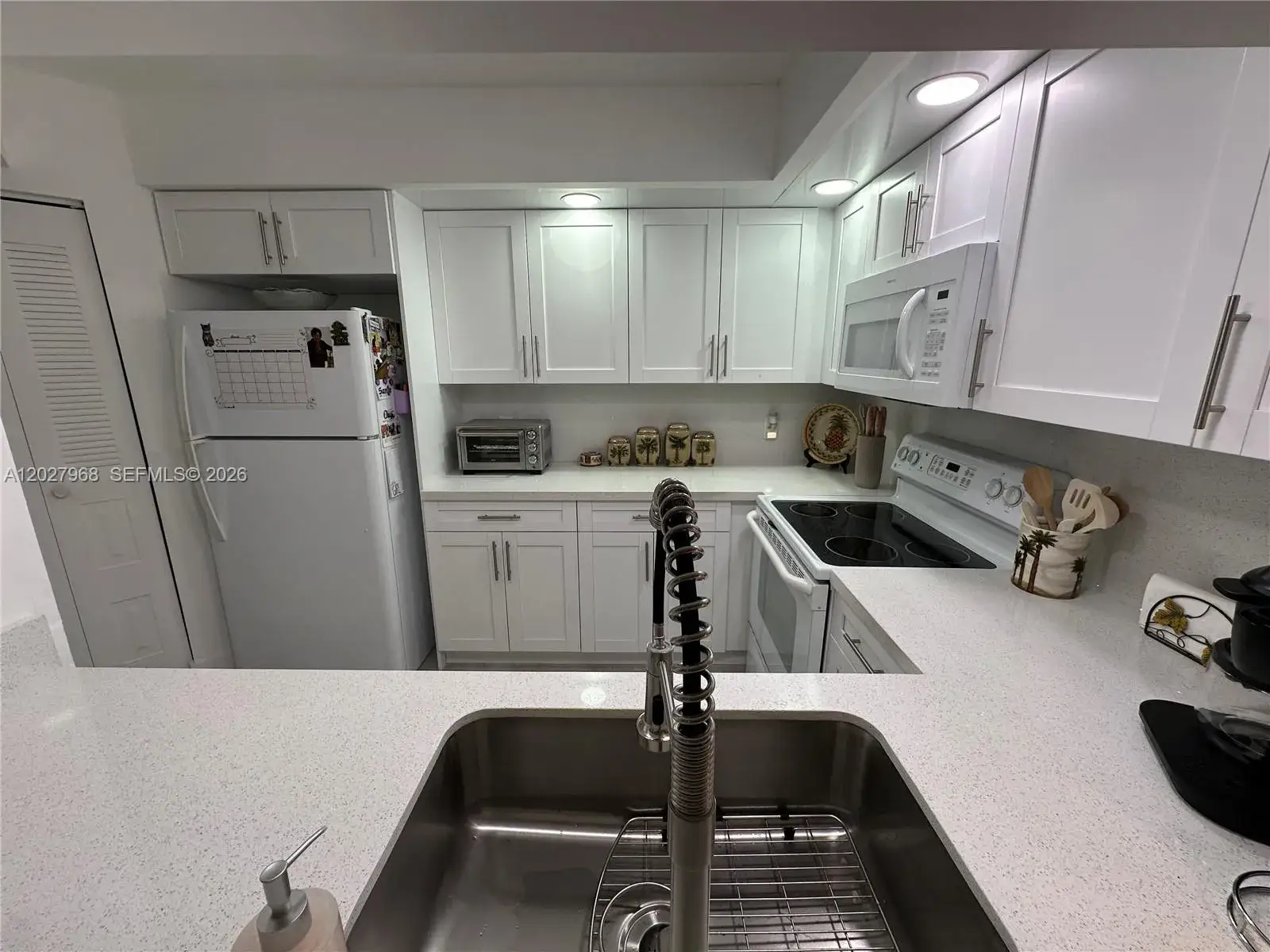 1 bedroom 1 bath Residential for sale at 12650 SW 6th St # 412K, Pembroke Pines FL 33027