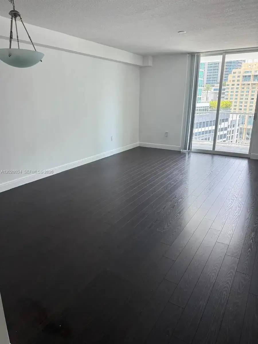 1 bedroom 1 bath Residential for sale at 1250 S Miami Ave # 1412, Miami FL 33130
