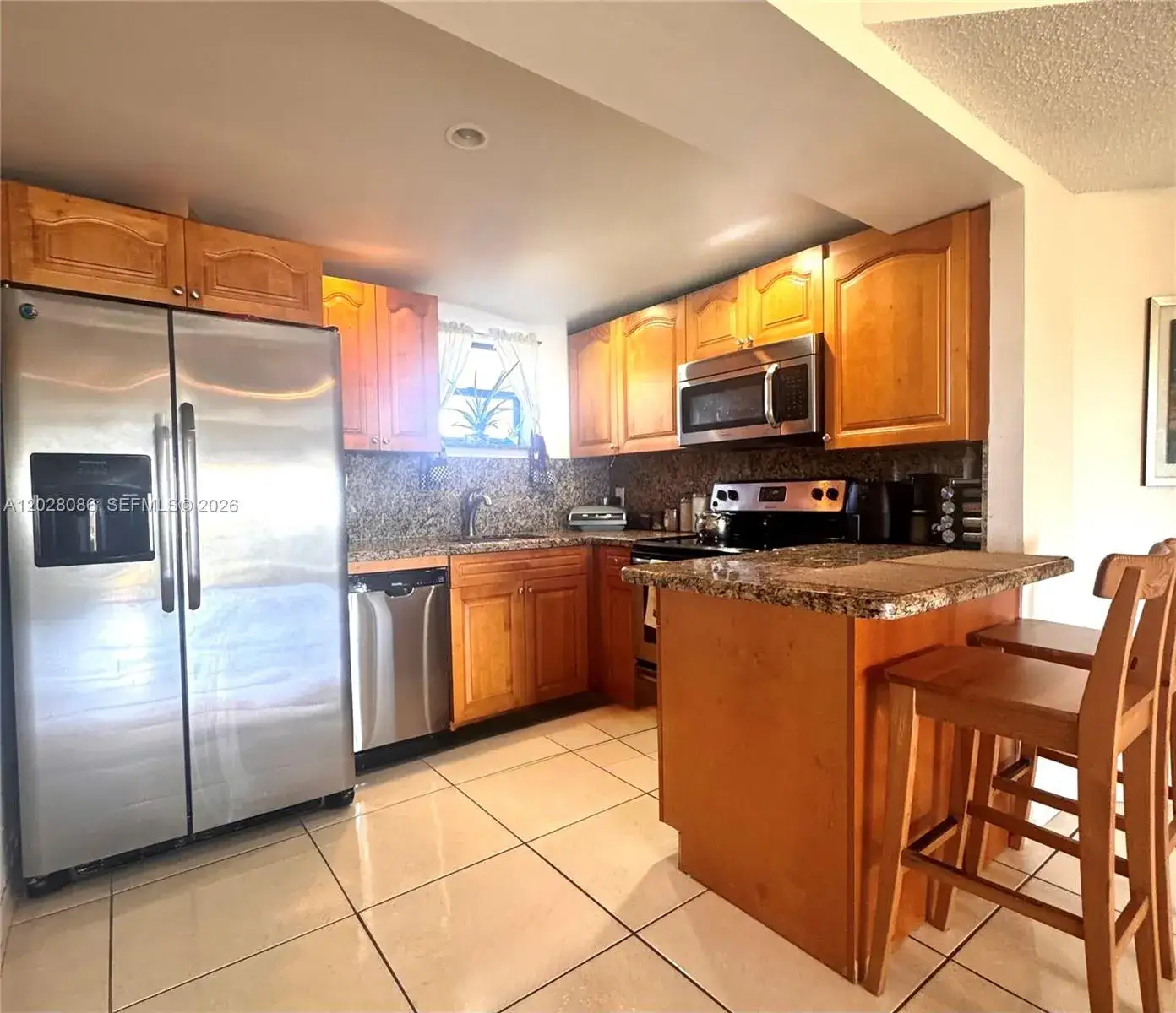 2 bedroom 2 bath Residential for sale at 8290 Lake Dr # 506, Doral FL 33166