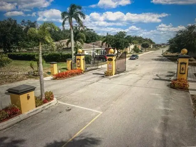 3 bedroom 2 bath Residential for sale at 1497 Las Villas Blvd, Sebring FL 33870
