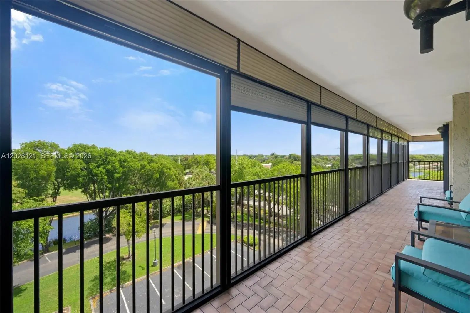 2 bedroom 2 bath Residential for sale at 2804 N 46th Ave # C630, Hollywood FL 33021
