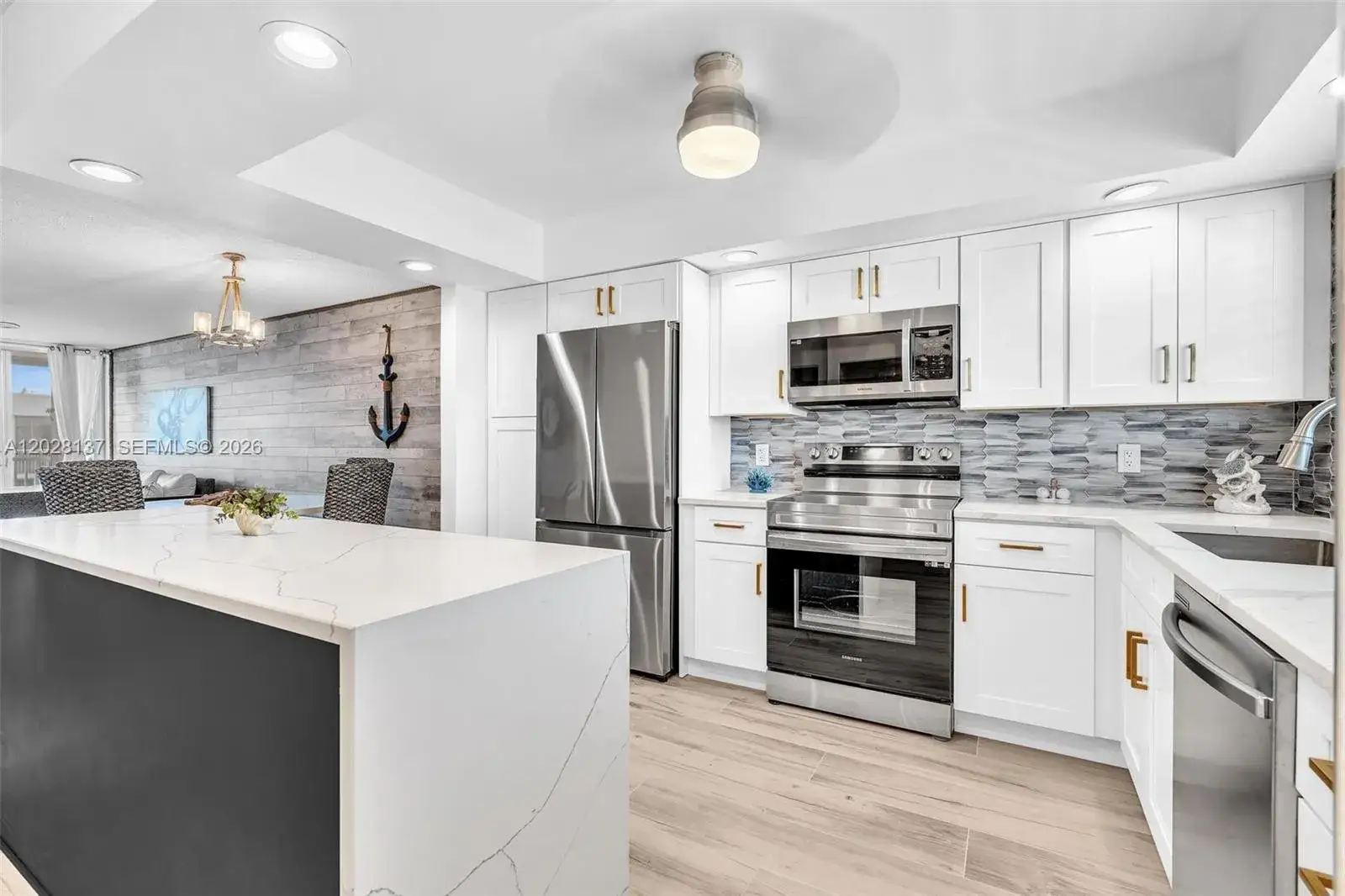 2 bedroom 2 bath Residential for sale at 2018 S Federal Hwy # 402, Boynton Beach FL 33435