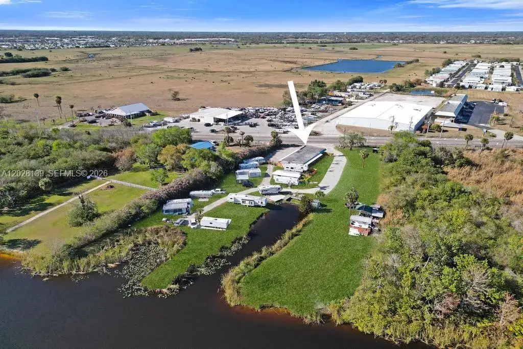 Commercial Sale for sale at 1421 NE US Highway 441 # 10, Okeechobee FL 34974