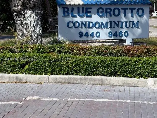 1 bedroom 1 bath Residential for sale at 9460 Fontainebleau Blvd # 529, Miami FL 33172