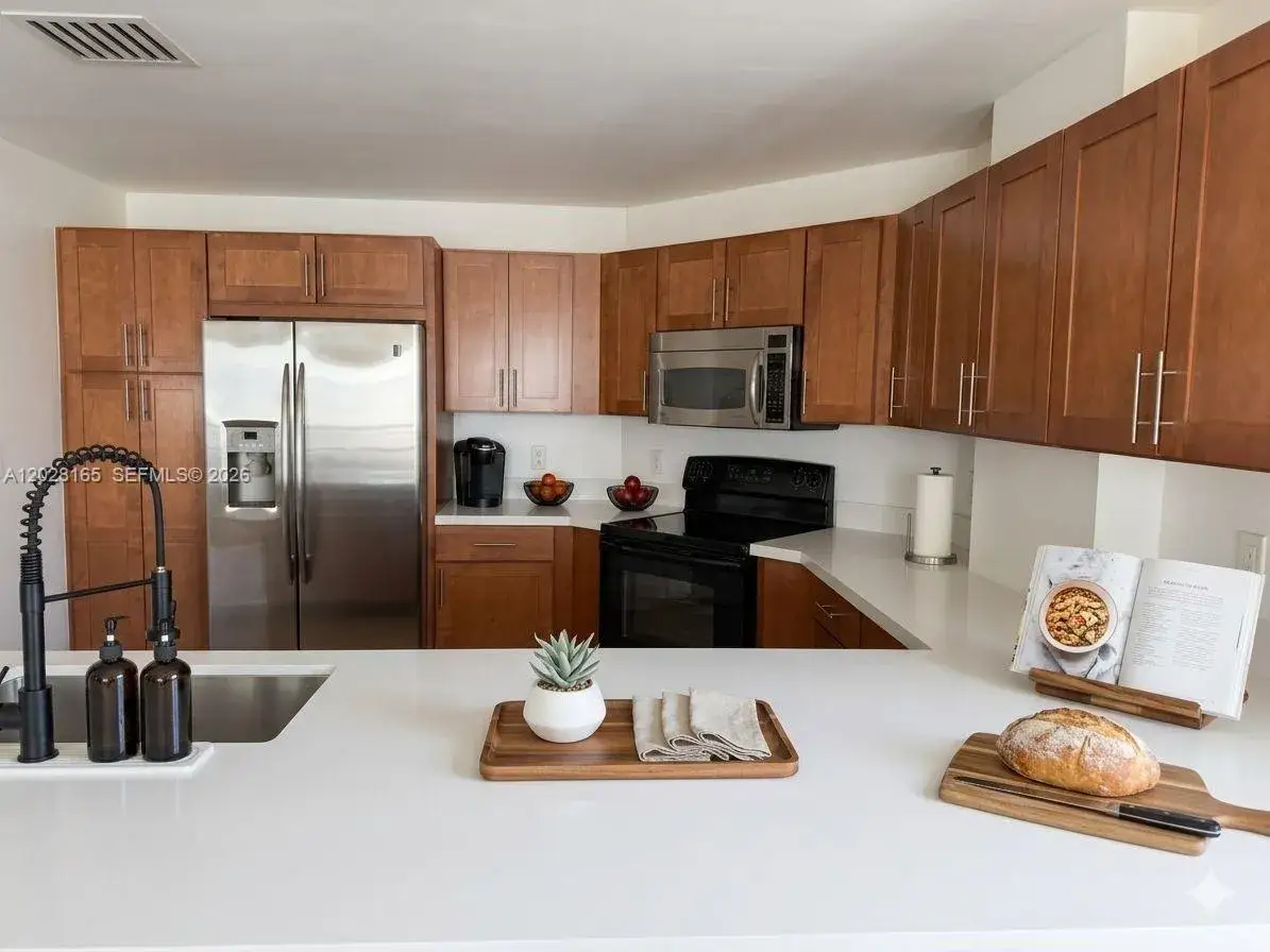 2 bedroom 2 bath Residential for sale at 8390 SW 72nd Ave # 519, Miami FL 33143
