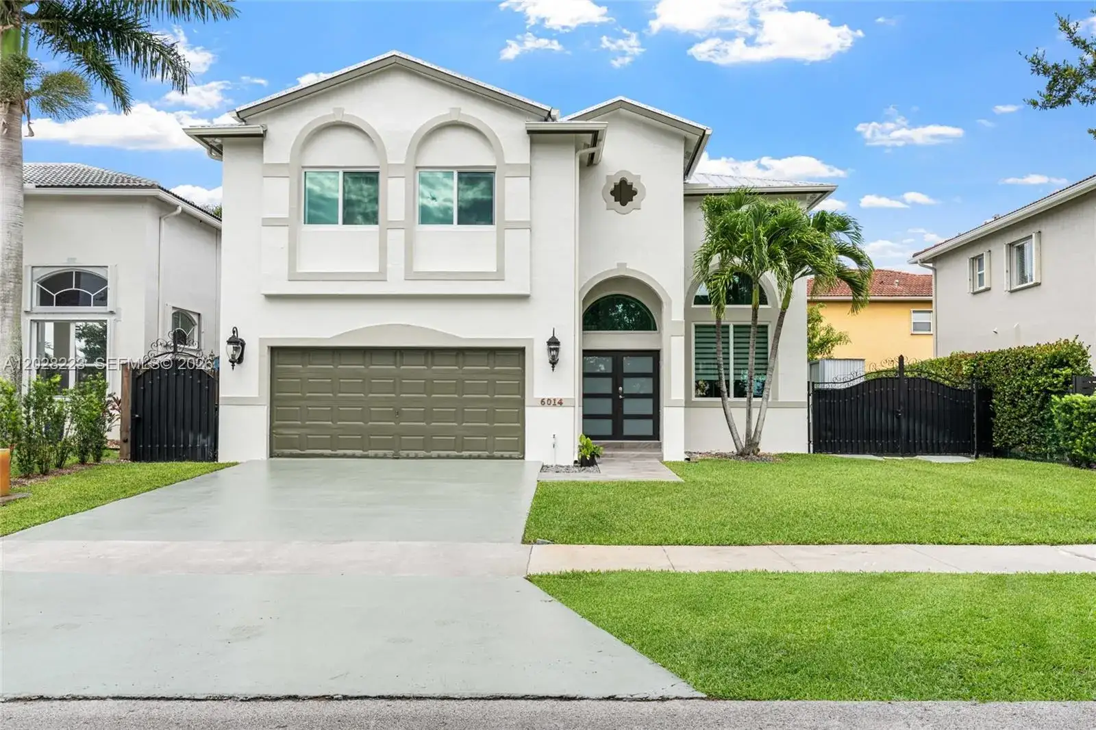 4 bedroom 3 bath Residential for sale at 6014 SW 160th Ave, Miami FL 33193