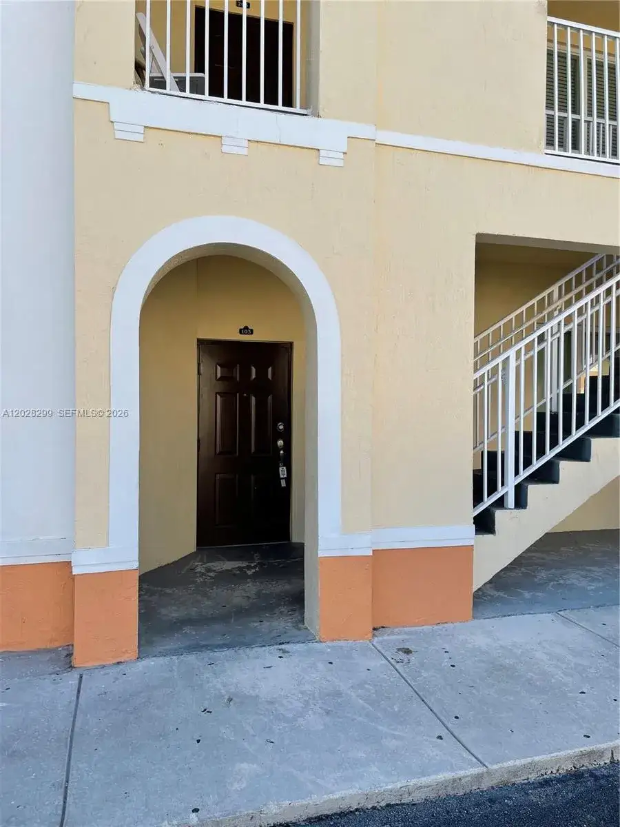 3 bedroom 2 bath Residential Lease for rent at 2903 SE 17th Ave # 110, Homestead FL 33035