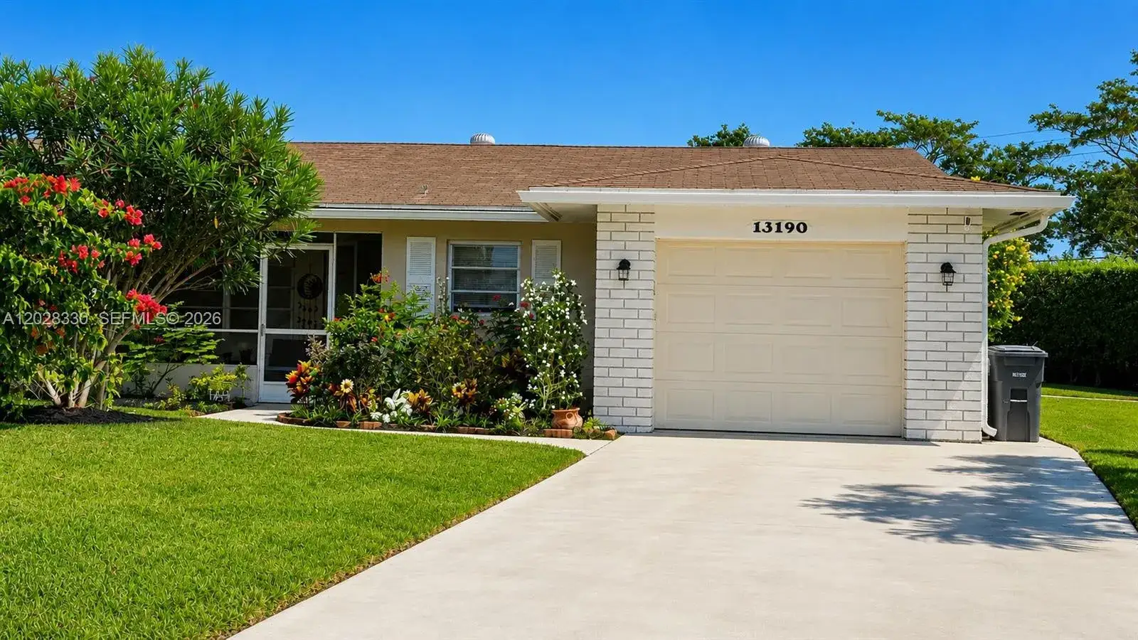 2 bedroom 2 bath Residential for sale at 13190 Via Vesta, Delray Beach FL 33484