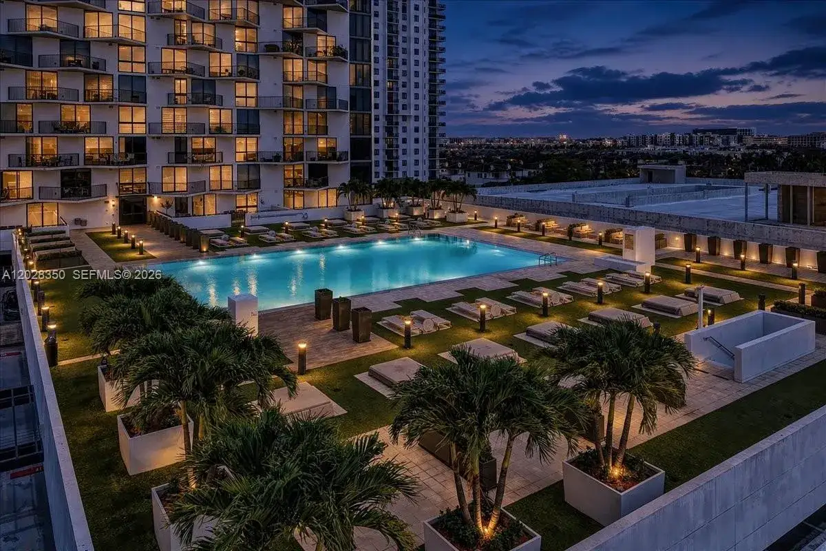2 bedroom 2 bath Residential for sale at 5252 NW 85th Ave # 1410, Doral FL 33166