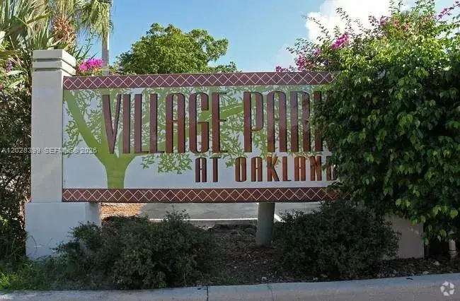 2 bedroom 1 bath Residential Lease for rent at 5168 NE 6th Ave # 416, Oakland Park FL 33334