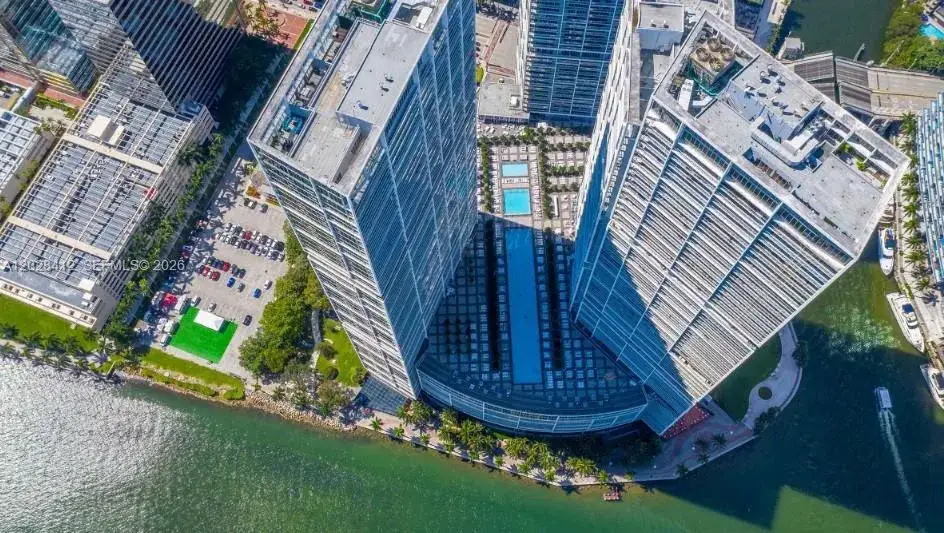1 bath Residential Lease for rent at 475 Brickell Ave # 1208, Miami FL 33131