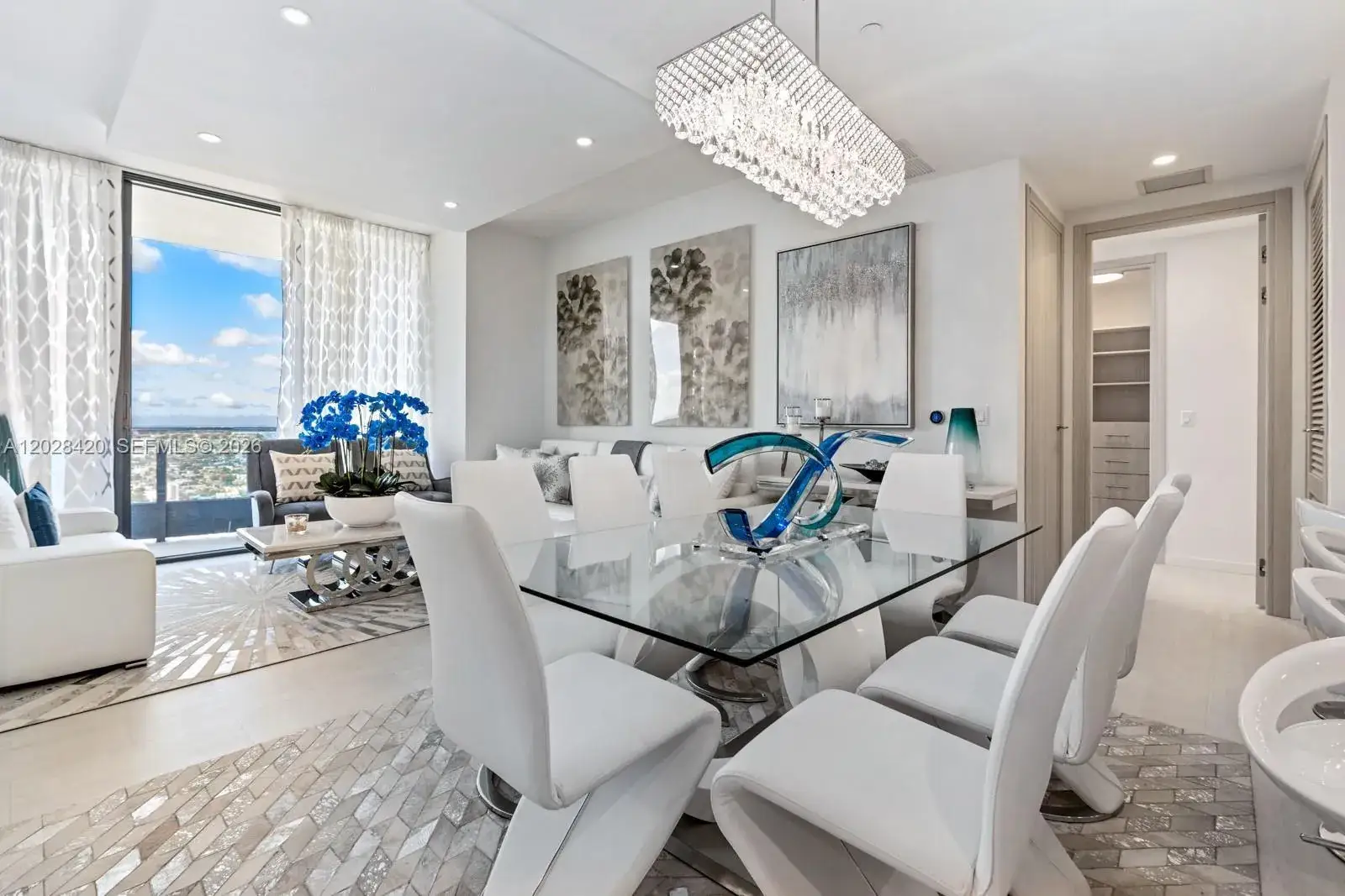2 bedroom 2 bath Residential Lease for rent at 1000 Brickell Plz, Miami FL 33131