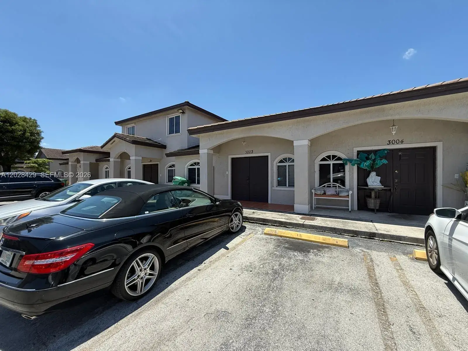 2 bedroom 2 bath Residential for sale at 18858 NW 85th Ct # 3003, Hialeah FL 33015