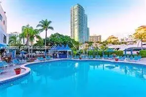 2 bedroom 2 bath Residential for sale at 19707 Turnberry Way # 18L, Aventura FL 33180