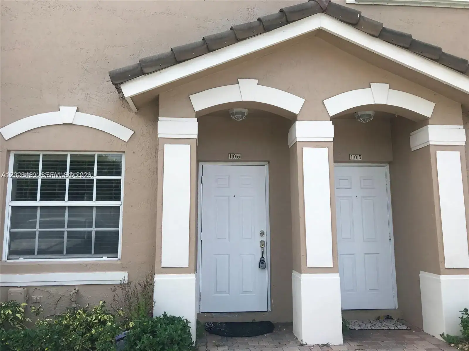 3 bedroom 2 bath Residential Lease for rent at 5743 NW 114th Path # 106, Doral FL 33178