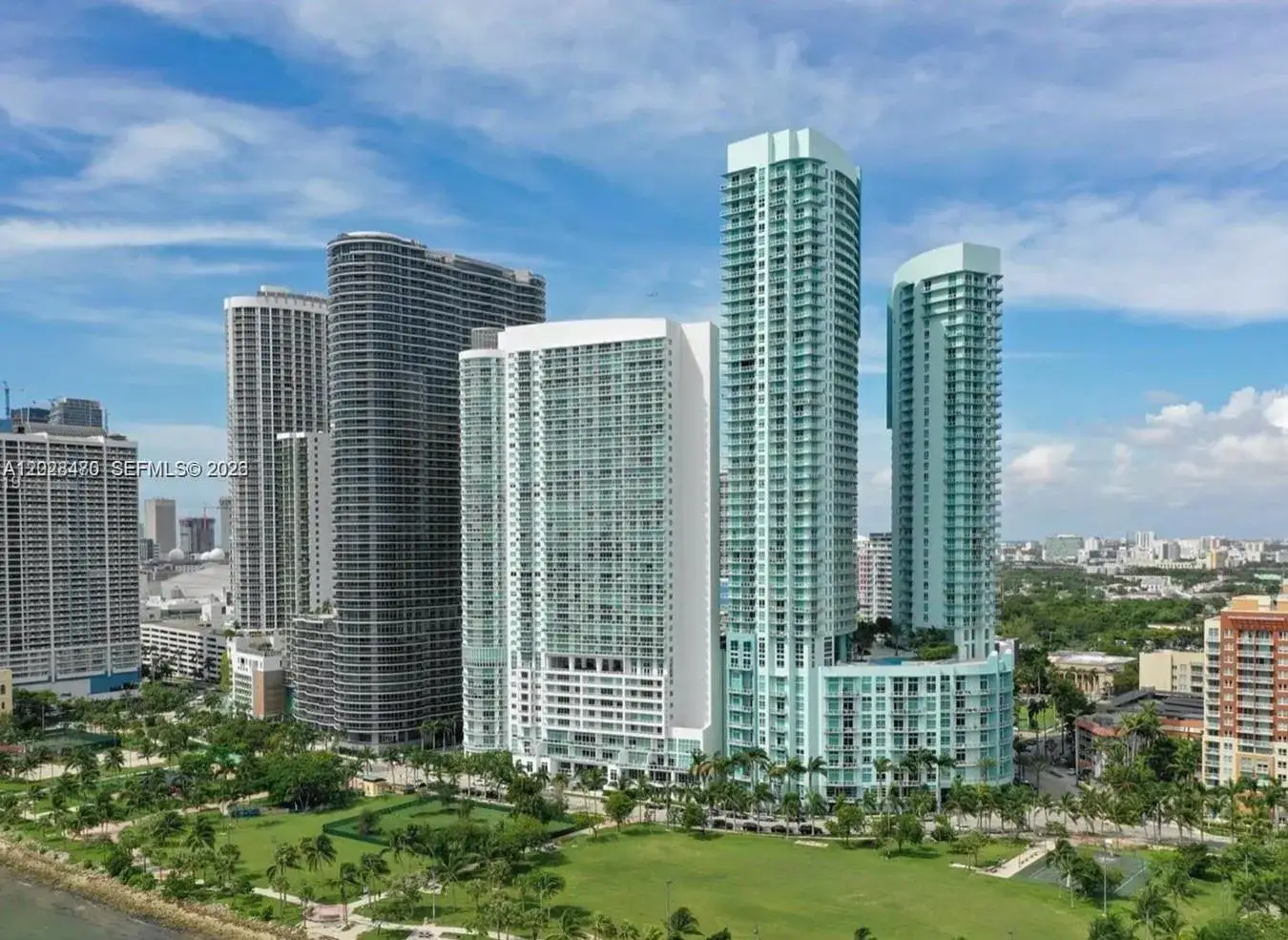 2 bedroom 2 bath Residential Lease for rent at 1900 N Bayshore Dr # 2415, Miami FL 33132