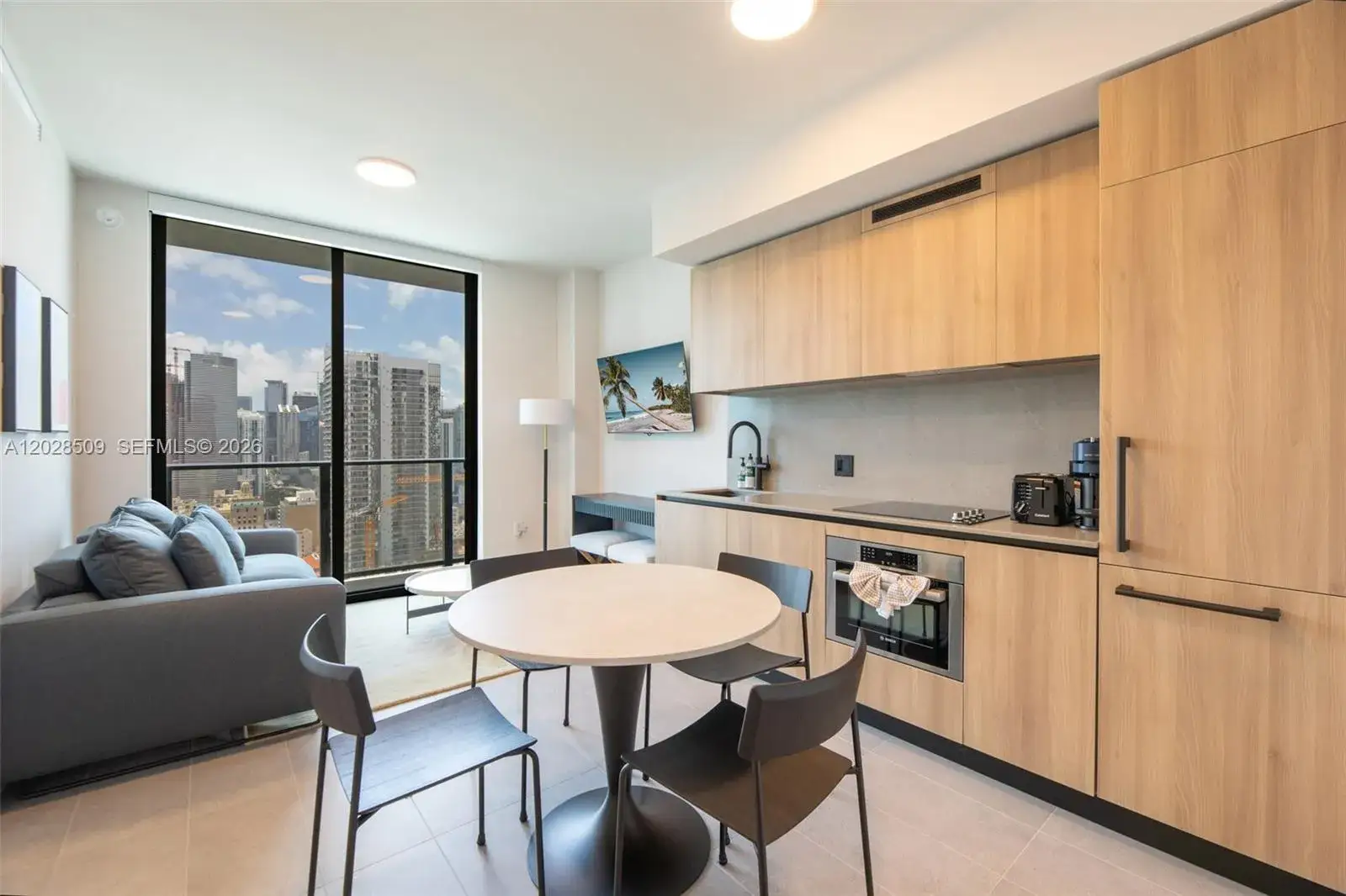 1 bedroom 2 bath Residential Lease for rent at 121 NE 5th St # 3102, Miami FL 33132
