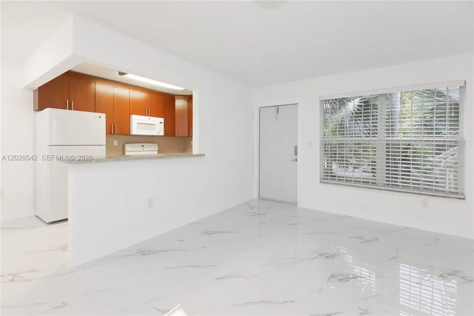 1 bedroom 1 bath Residential Lease for rent at 1060 NE 78th St Rd # 3, Miami FL 33138