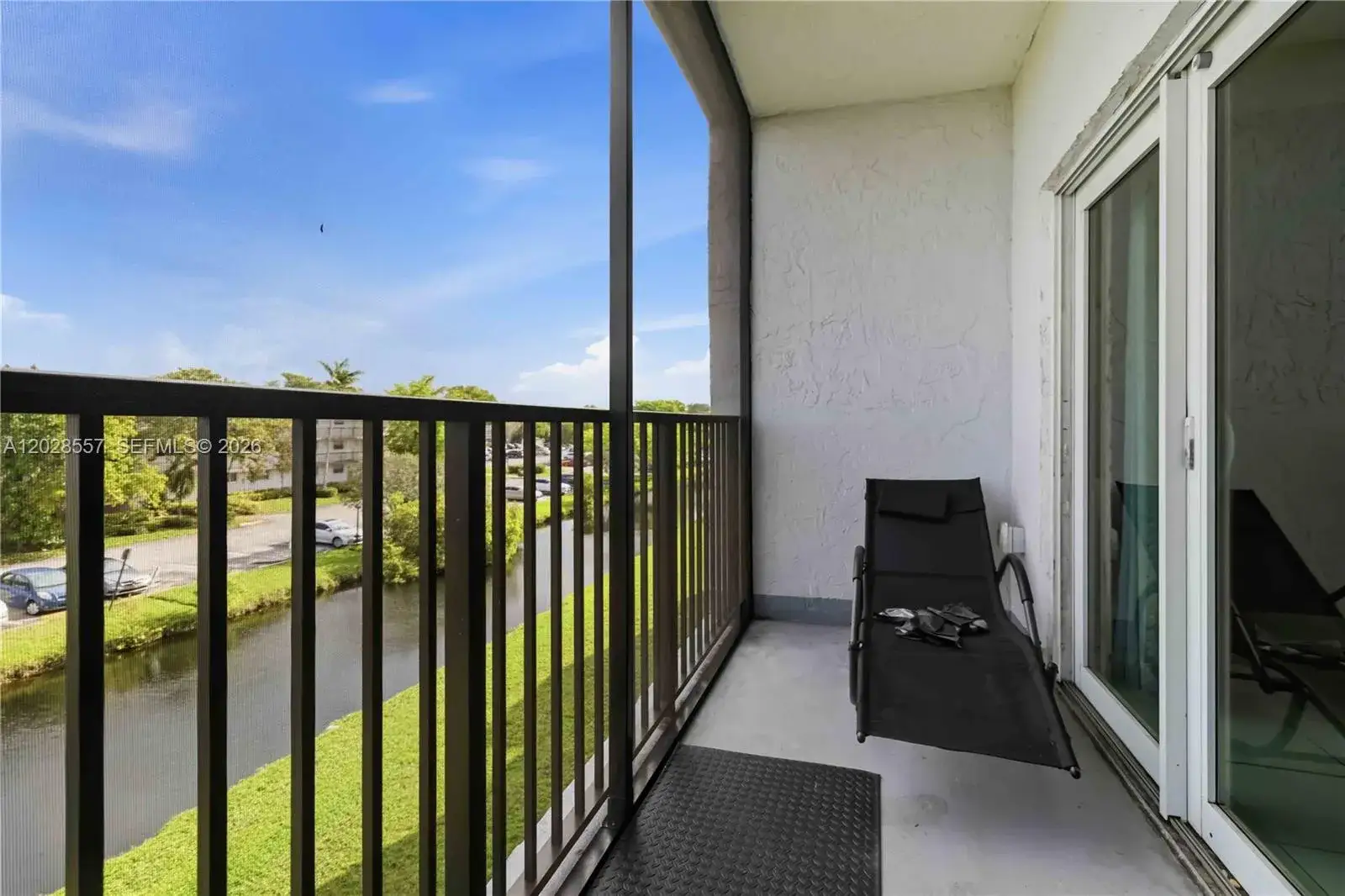1 bedroom 1 bath Residential for sale at 7521 NW 16th St # 4307, Plantation FL 33313