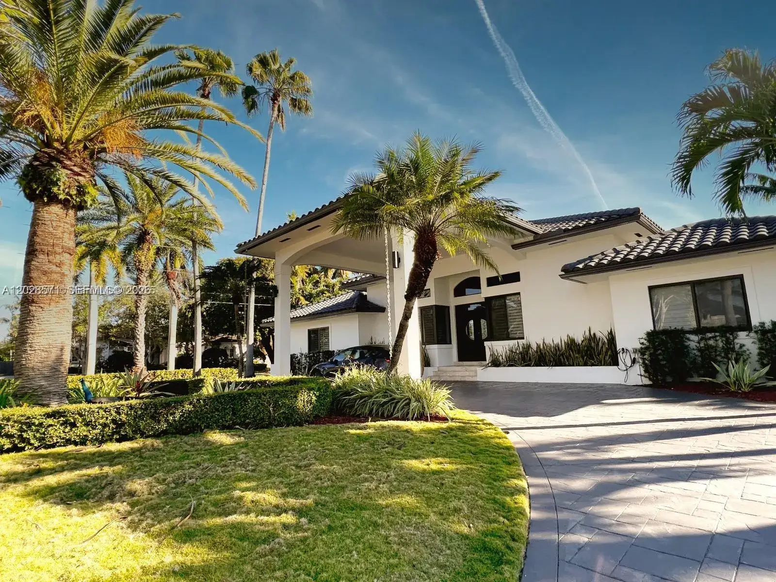 4 bedroom 4 bath Residential Lease for rent at 17615 SW 80th, Palmetto Bay FL 33157