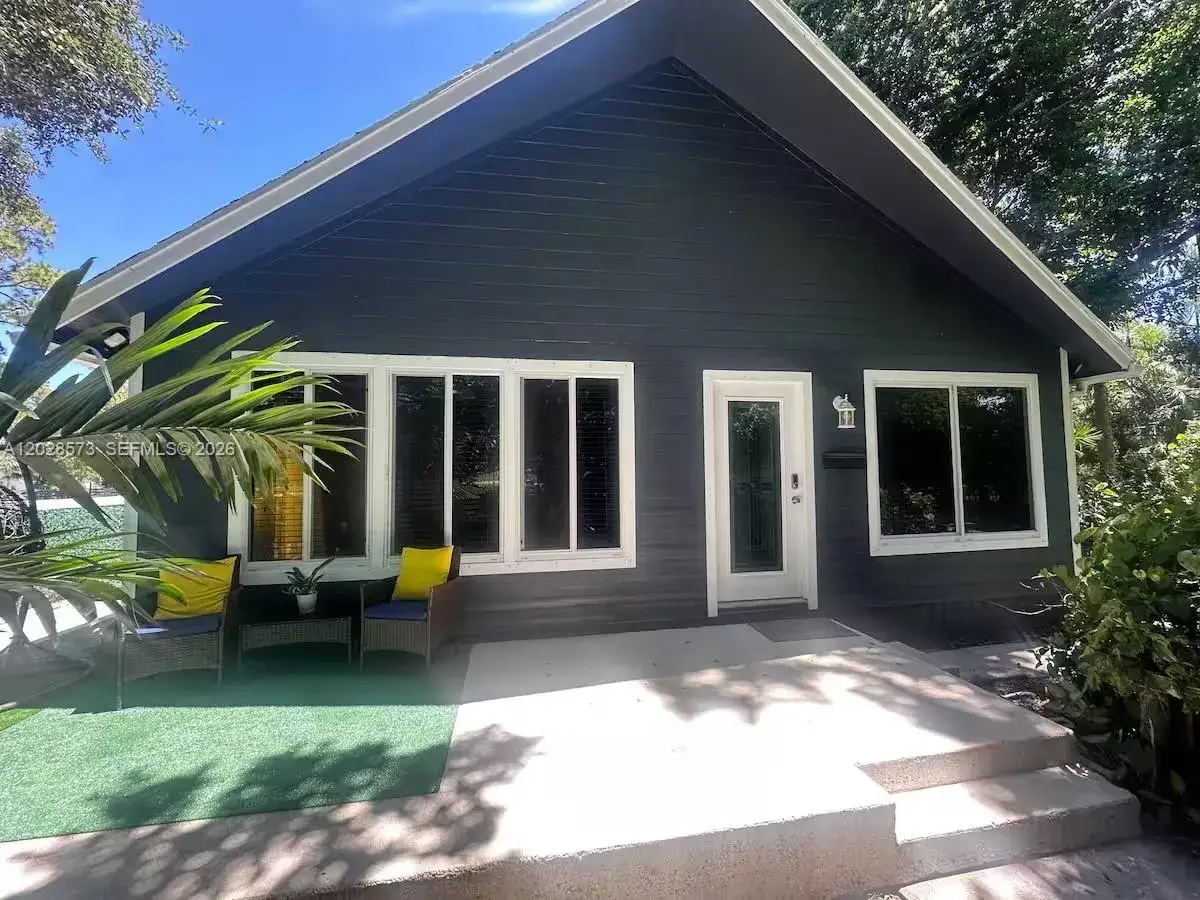 2 bedroom 1 bath Residential Lease for rent at 12876 N 154th Rd N # A, Jupiter FL 33478