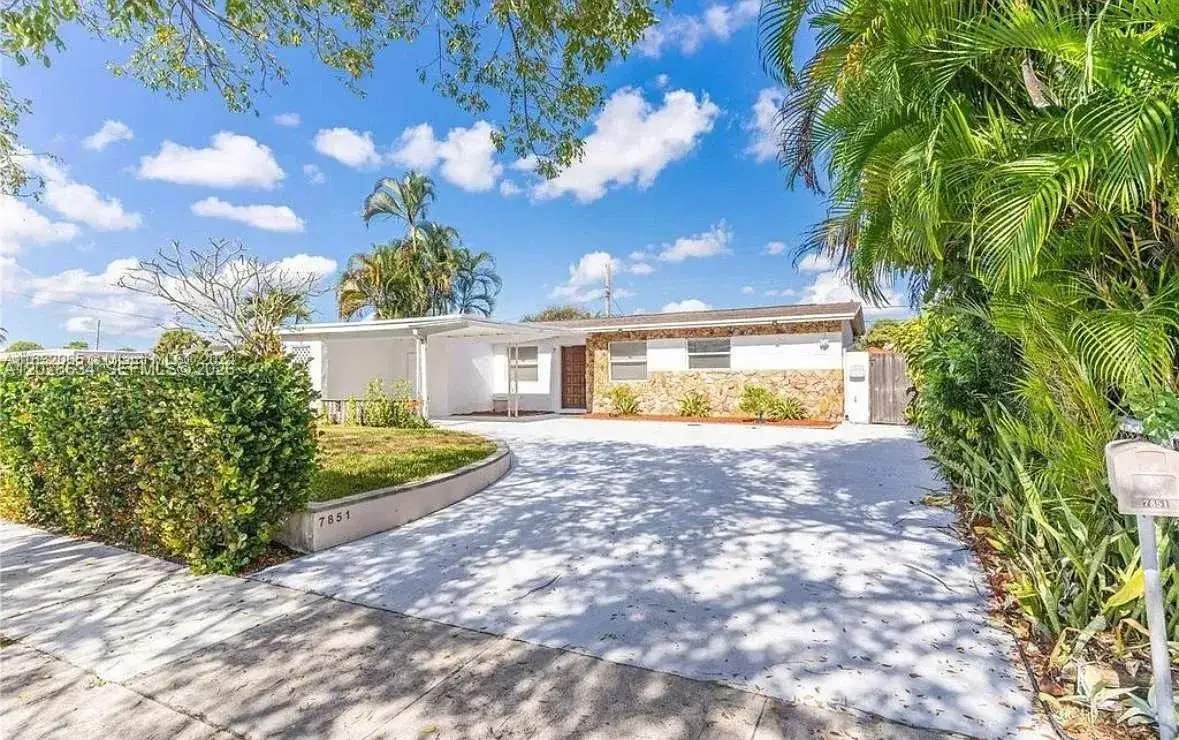 3 bedroom 2 bath Residential for sale at 7851 Raleigh St, Hollywood FL 33024