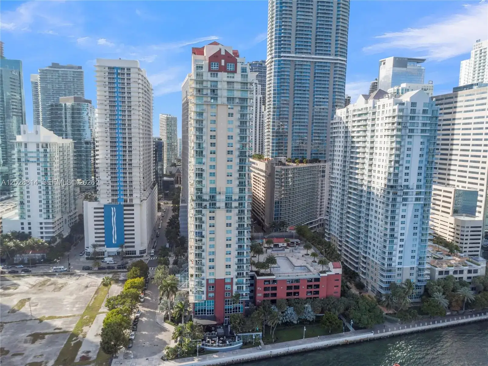 3 bedroom 2 bath Residential Lease for rent at 1155 Brickell Bay Dr, Miami FL 33131