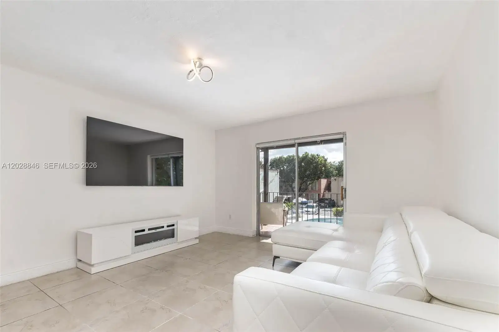 2 bedroom 2 bath Residential Lease for rent at 10748 N Kendall Dr # N22, Miami FL 33176