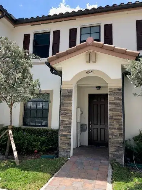 2 bedroom 2 bath Residential for sale at 8923 W 35th Ave, Hialeah FL 33018