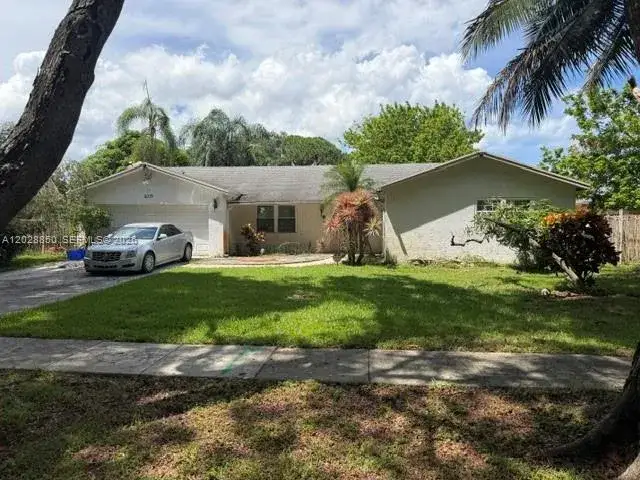 3 bedroom 2 bath Residential for sale at 2015 Pinehurst Dr, West Palm Beach FL 33407