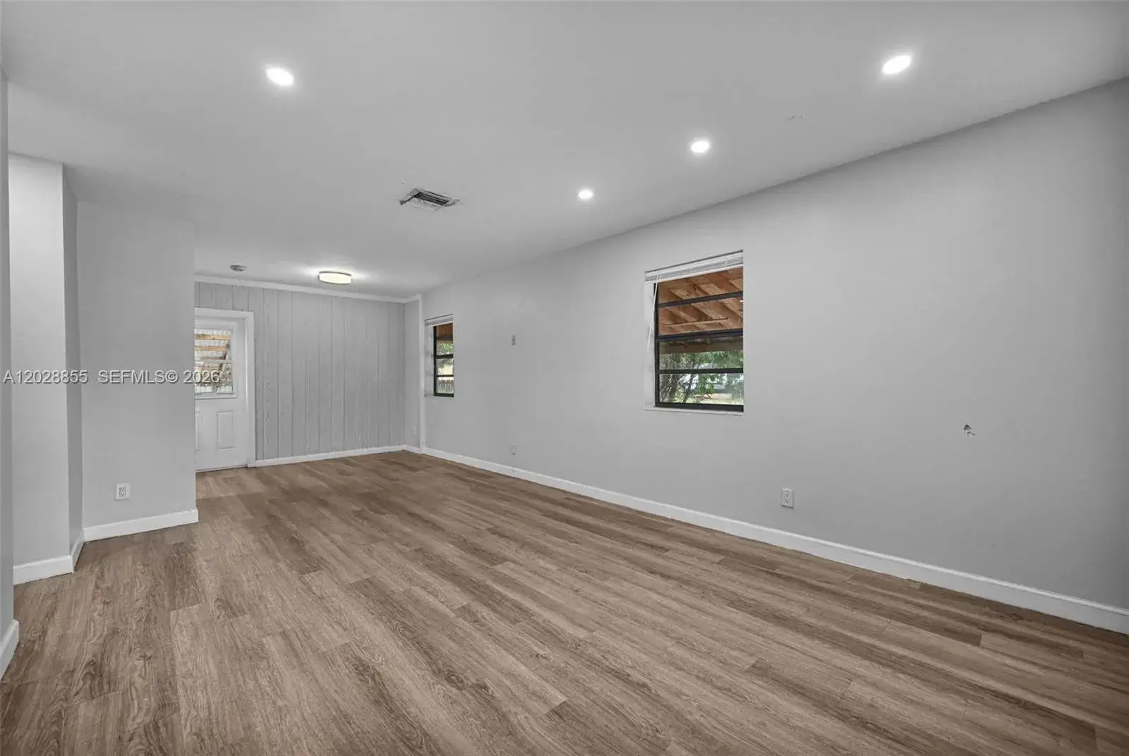 3 bedroom 1 bath Residential for sale at 130 NE 171st Ter, Miami FL 33162