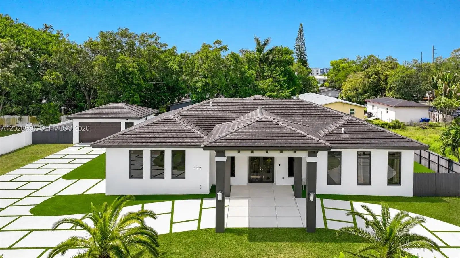 4 bedroom 4 bath Residential for sale at 152 NW 165th St, Miami FL 33169