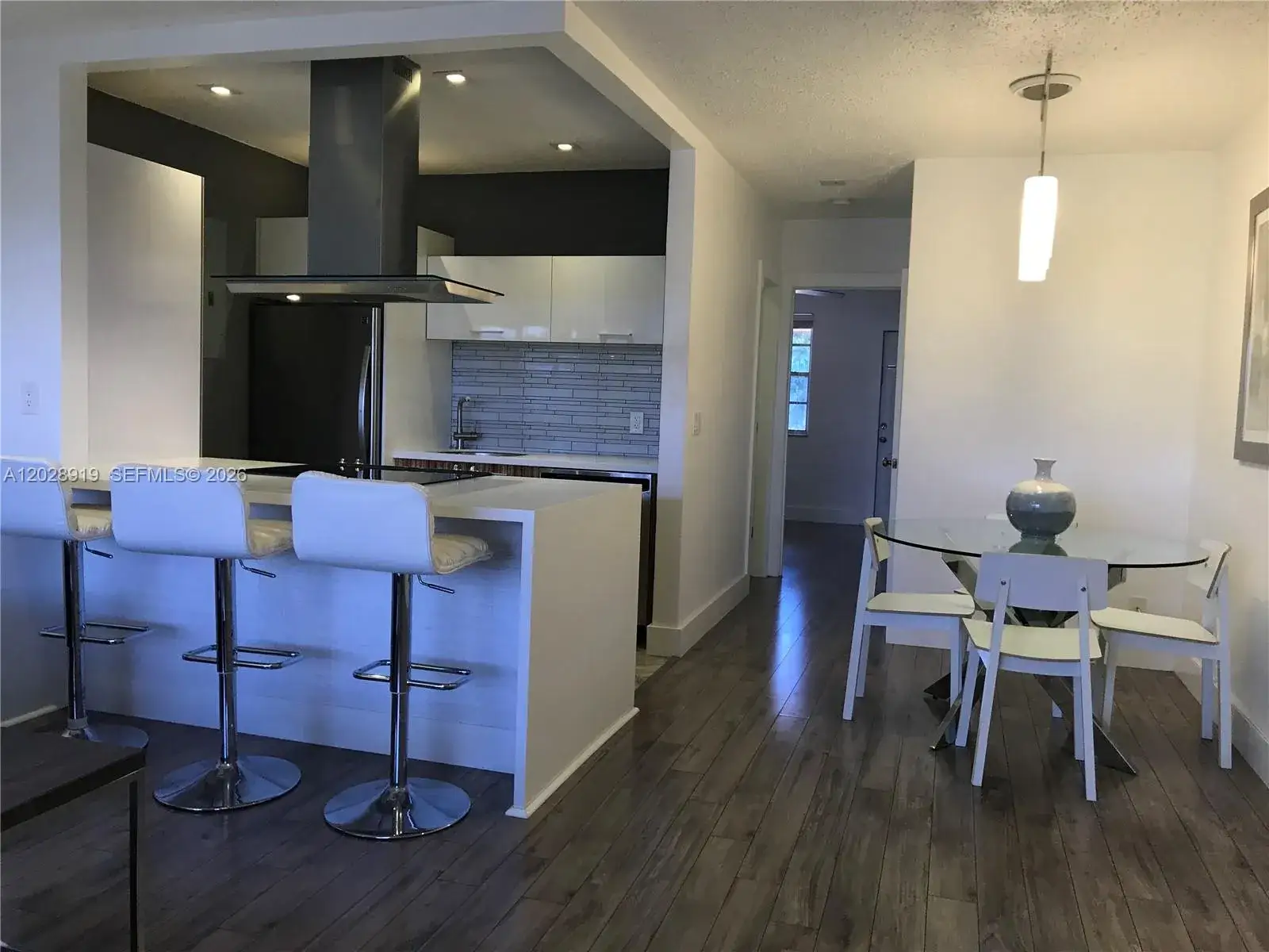 1 bedroom 1 bath Residential Lease for rent at 2915 Plunkett St # 10D, Hollywood FL 33020
