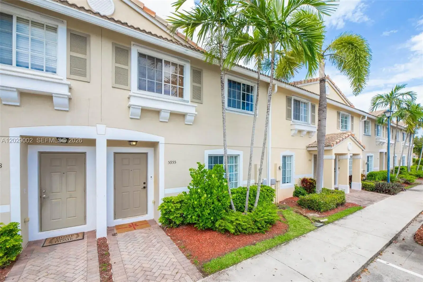 3 bedroom 2 bath Residential Lease for rent at 5955 London Ln # 0, Tamarac FL 33321