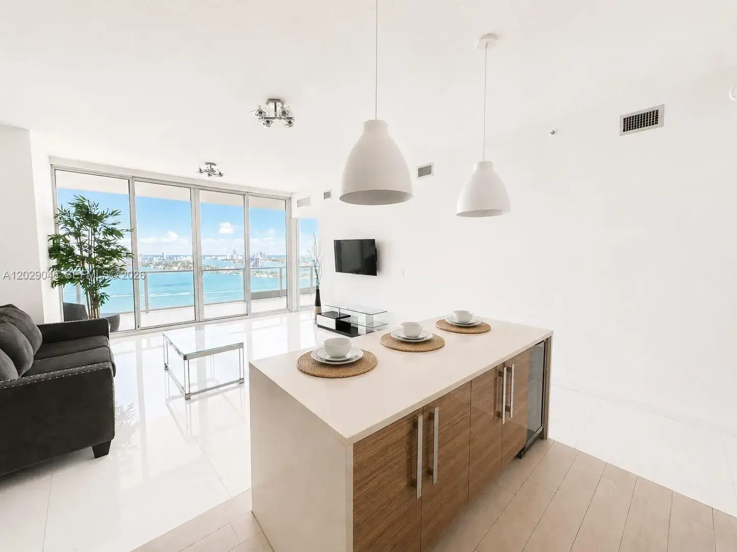 2 bedroom 2 bath Residential Lease for rent at 2020 N Bayshore Dr # 2909, Miami FL 33137