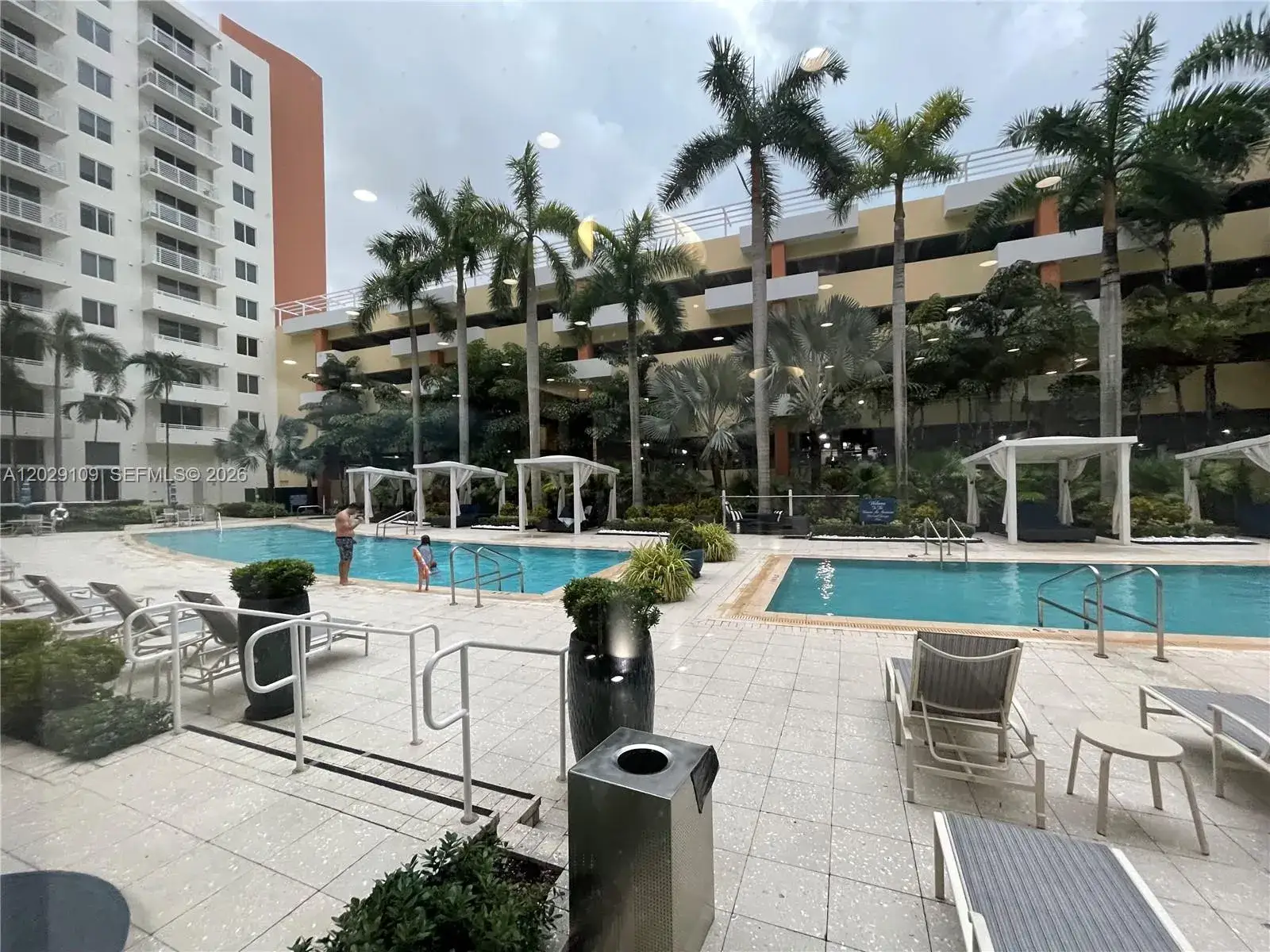 2 bedroom 2 bath Residential Lease for rent at 18800 NE 29th Ave # 1004, Aventura FL 33180