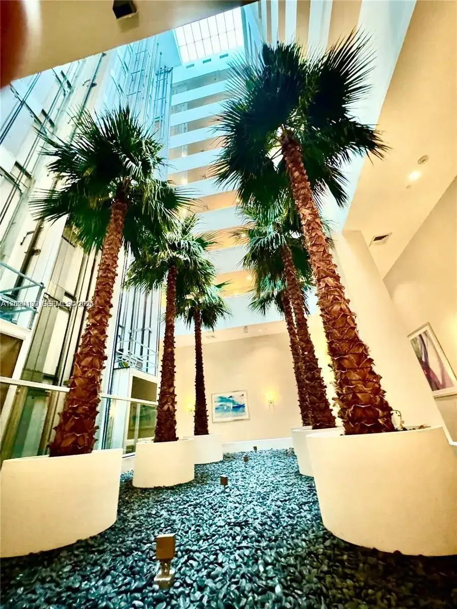 2 bedroom 2 bath Residential Lease for rent at 3131 NE 188th St # 1213, Aventura FL 33180