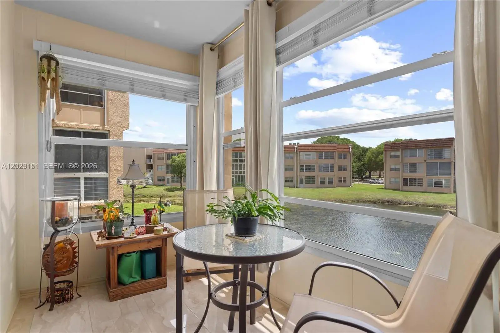 1 bedroom 1 bath Residential for sale at 9340 Sunrise Lakes Blvd # 209, Sunrise FL 33322