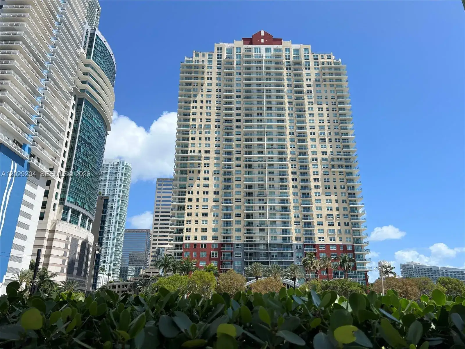 2 bedroom 2 bath Residential Lease for rent at 1155 Brickell Bay Dr # 2701, Miami FL 33131