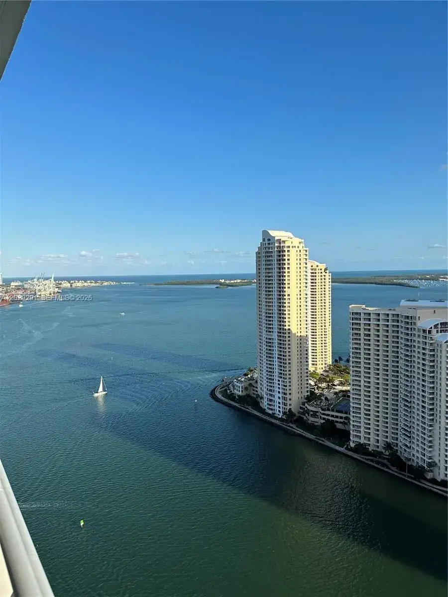 2 bedroom 2 bath Residential for sale at 325 S Biscayne Blvd # 4119, Miami FL 33131