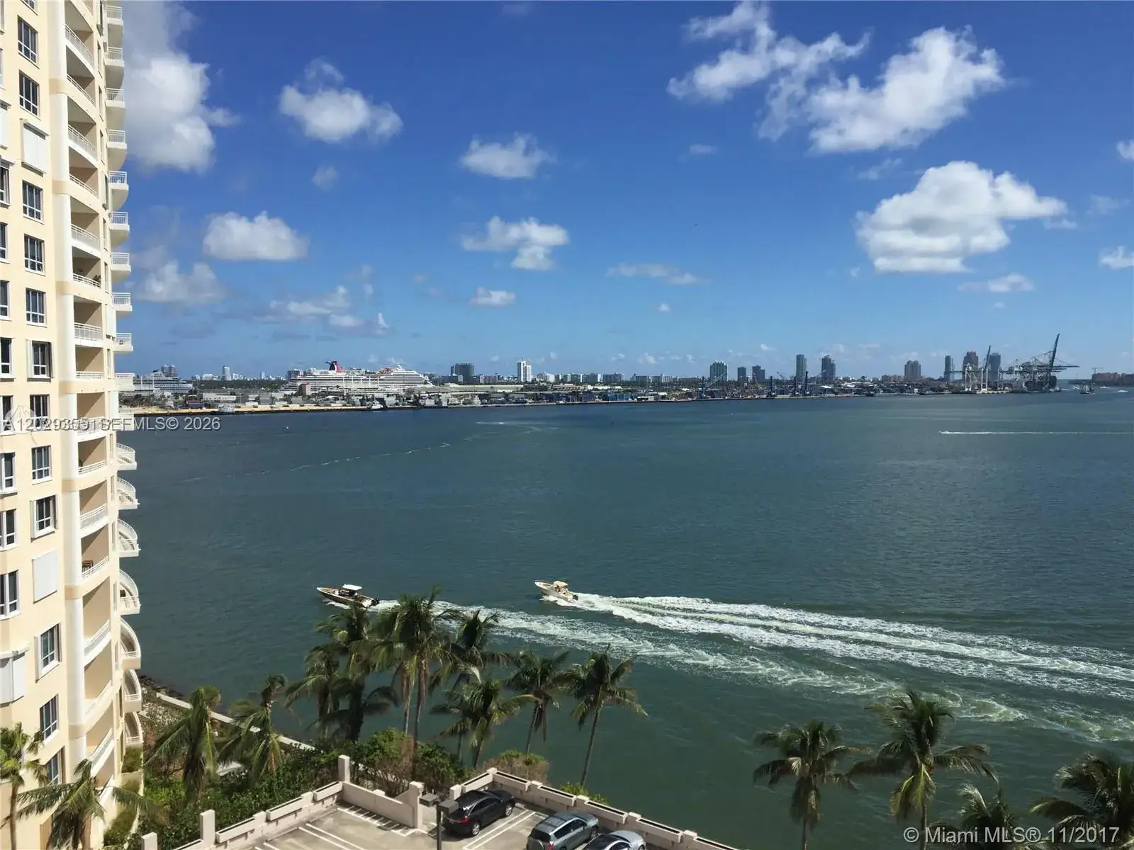 1 bedroom 1 bath Residential Lease for rent at 540 Brickell Key Dr # 1122, Miami FL 33131