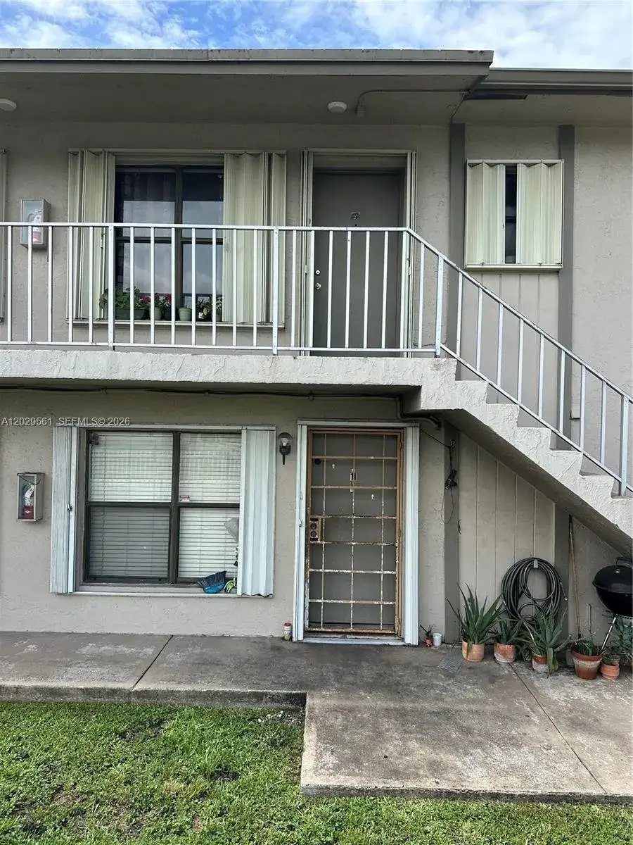 2 bedroom 2 bath Residential for sale at 15360 SW 72 ST # 21, Miami FL 33193