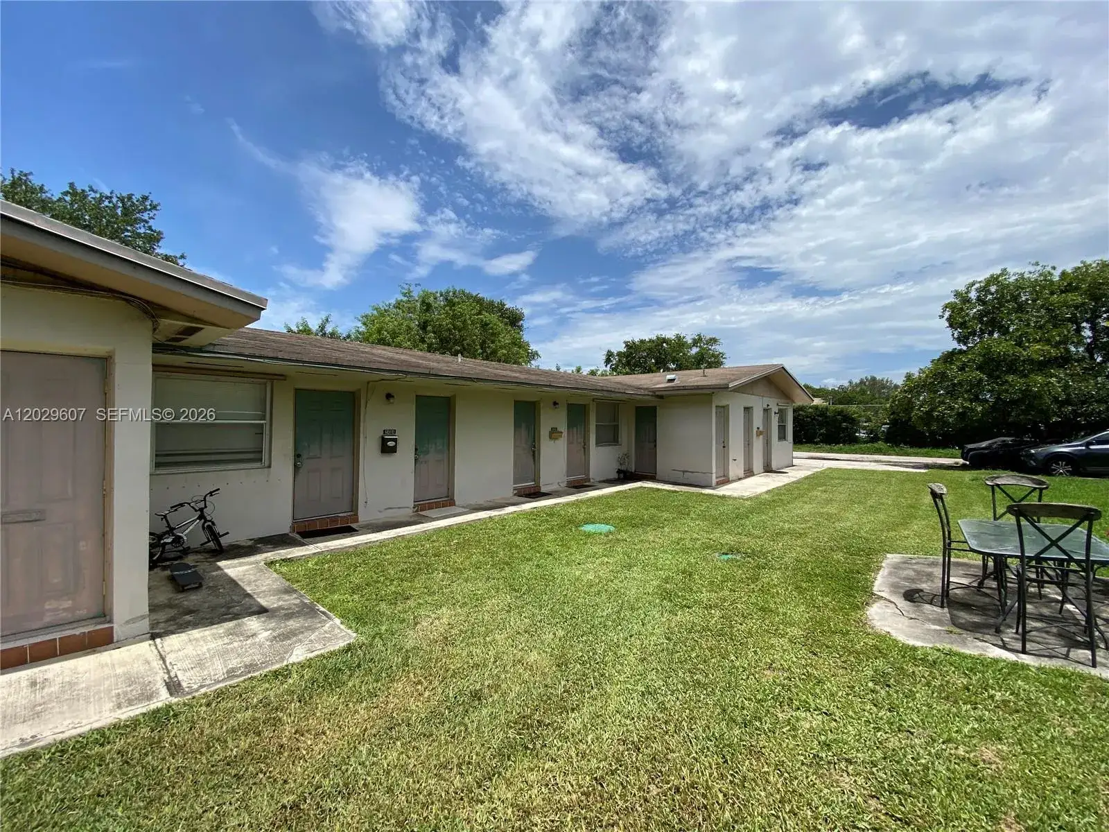 1 bedroom 1 bath Residential Lease for rent at 2400 NE 188th St # 2404, Miami FL 33180