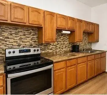 2 bedroom 1 bath Residential Lease for rent at 1020 NW 143rd St, Miami FL 33168